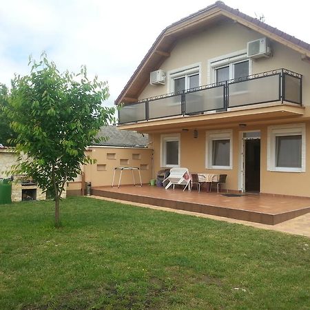 Marinica Apartman Гайдусобосло Екстер'єр фото